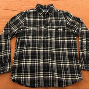 Grayers Men's Medium Cotton Flannel Shirt Gray Plaid, Long Sleeve, Button Front